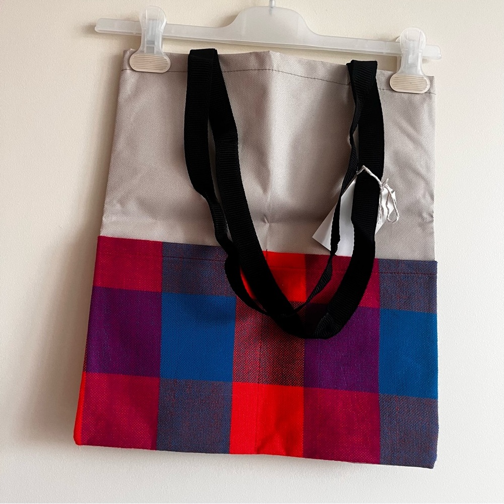 BNWT CREAM CANVAS TOTE WITH PLAID FRONT POCKET AND STURDY HANDLES
